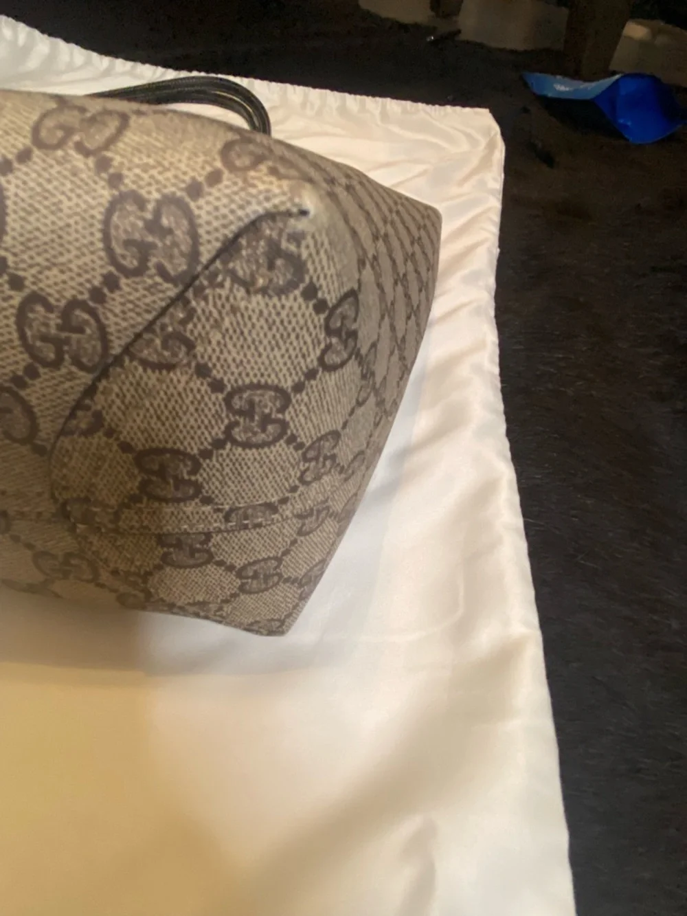 Gucci Beige/Brown GG Supreme Tote with Dark Brown Trim - Picture 5 of 16